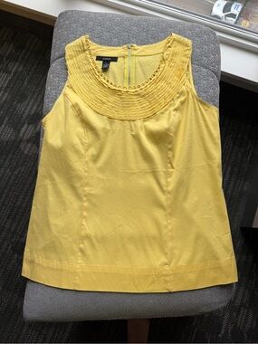 Alfani Butter Yellow Pleated Scoop Neck Sleeveless Top